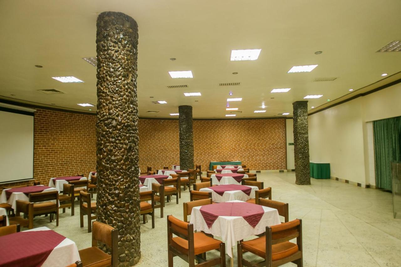 Green Hills Hotel Nyeri Exteriör bild